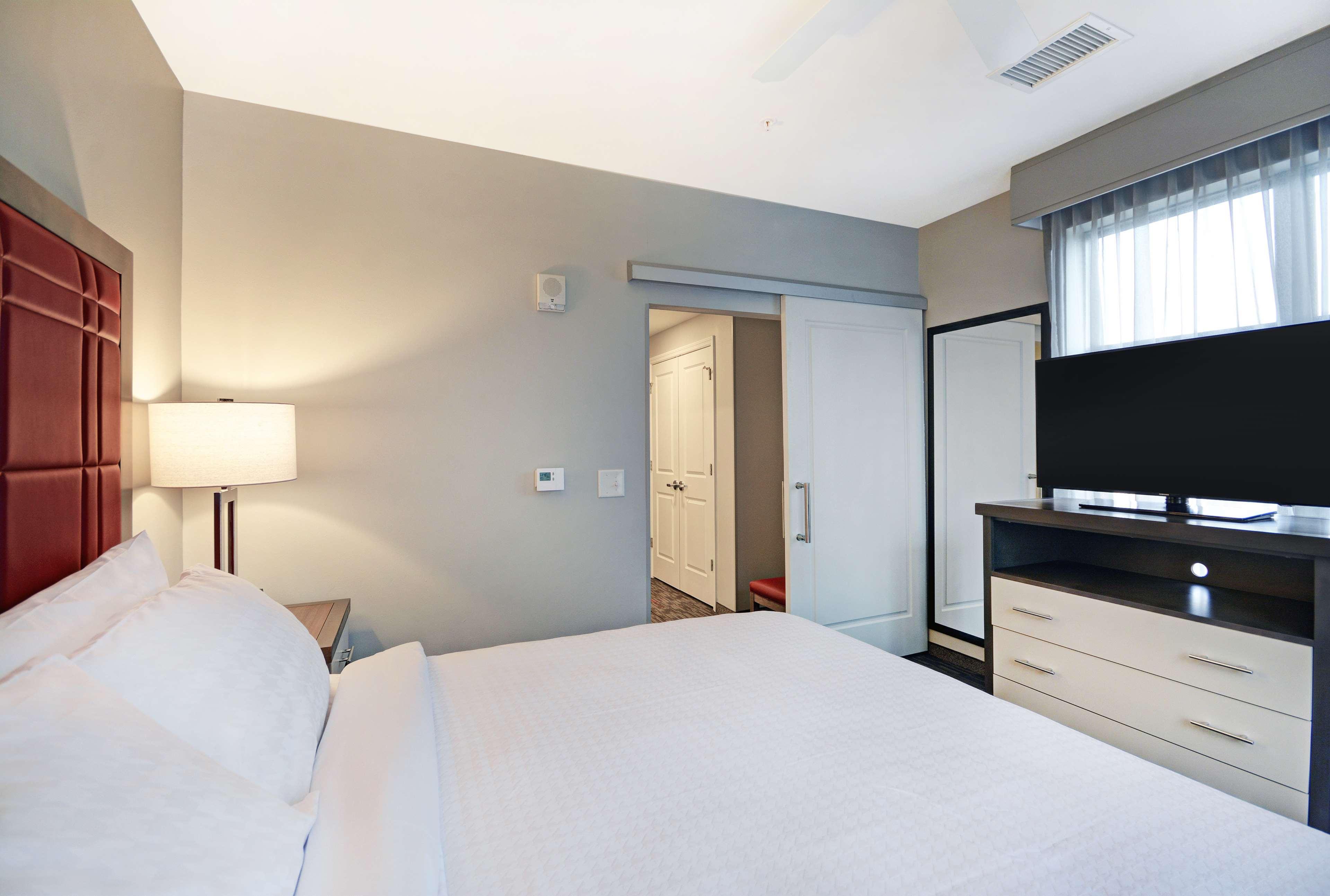 Homewood Suites By Hilton Athens Downtown University Area Bagian luar foto