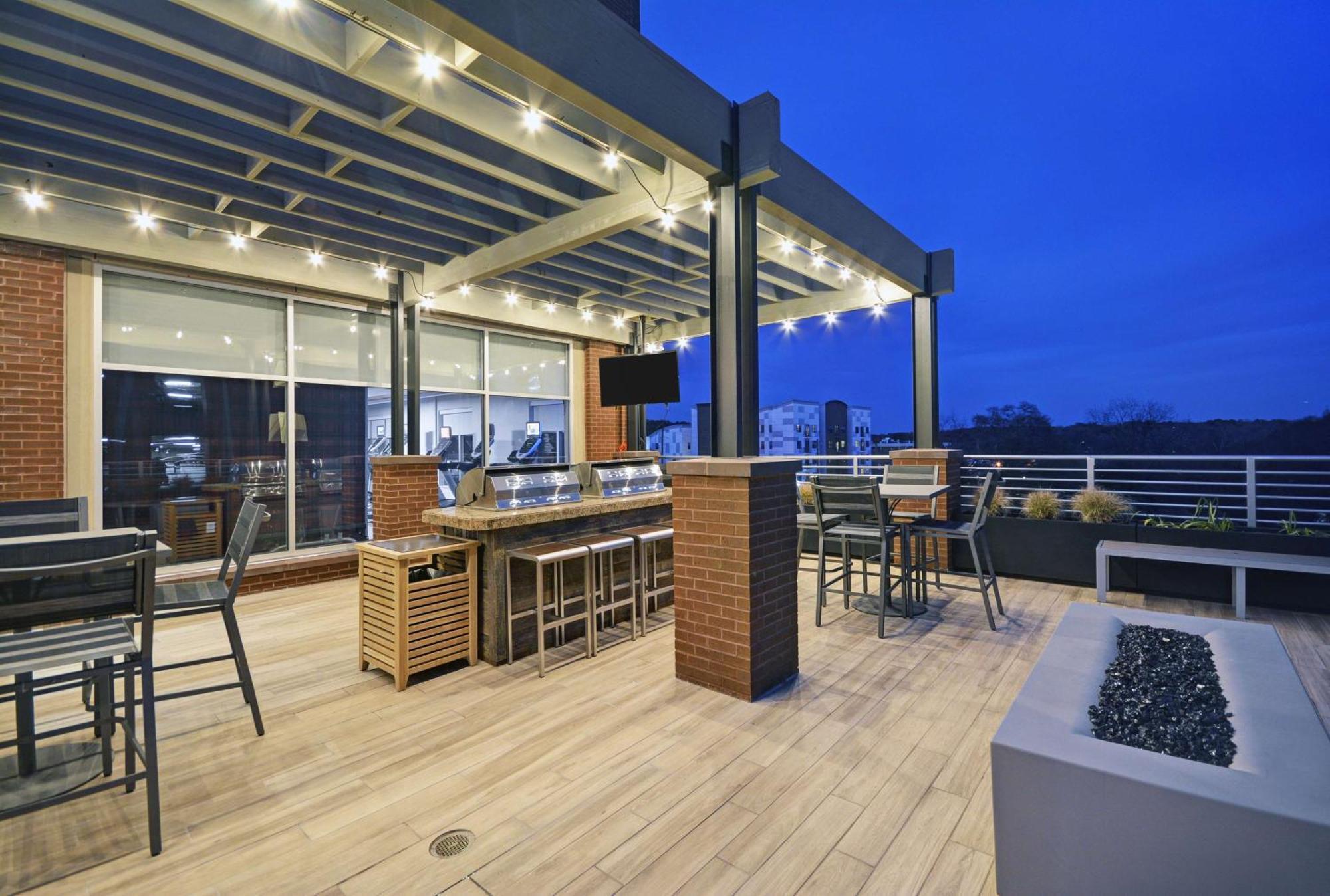 Homewood Suites By Hilton Athens Downtown University Area Bagian luar foto