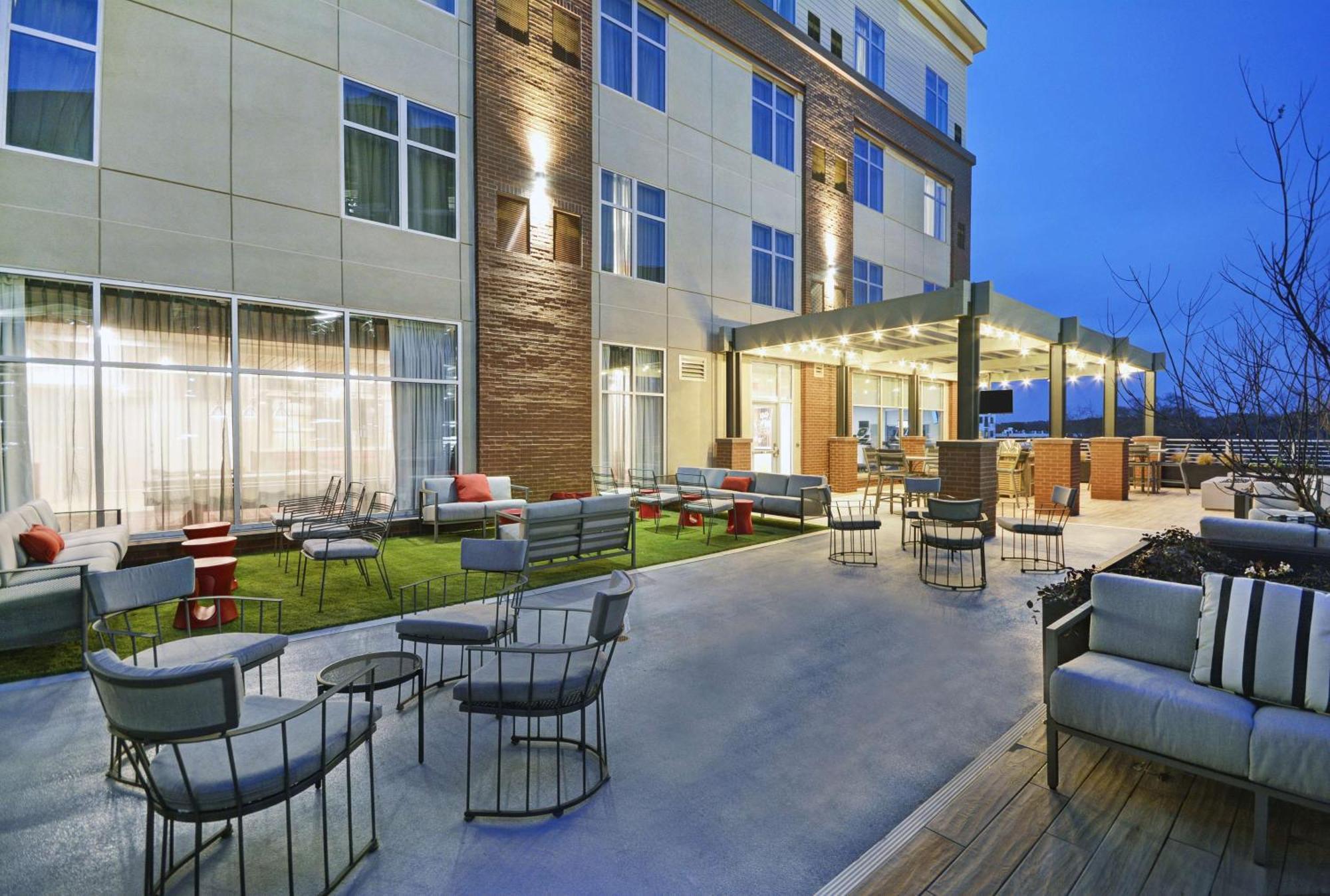 Homewood Suites By Hilton Athens Downtown University Area Bagian luar foto